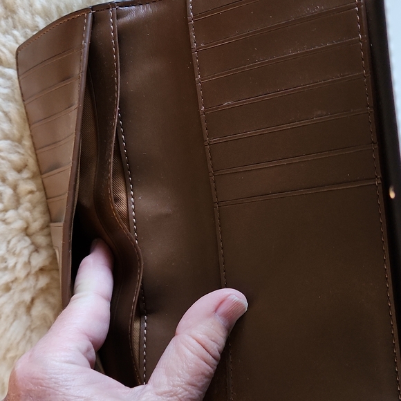 NWOT Coach Signature Tri-fold Long Leather Wallet 🩶🤎🎁 - Picture 12 of 15